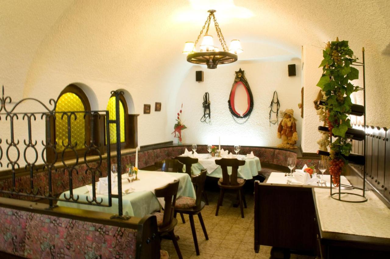 Restaurant Gaestehaus Seiger Sankt Lorenzen bei Knittelfeld Dış mekan fotoğraf
