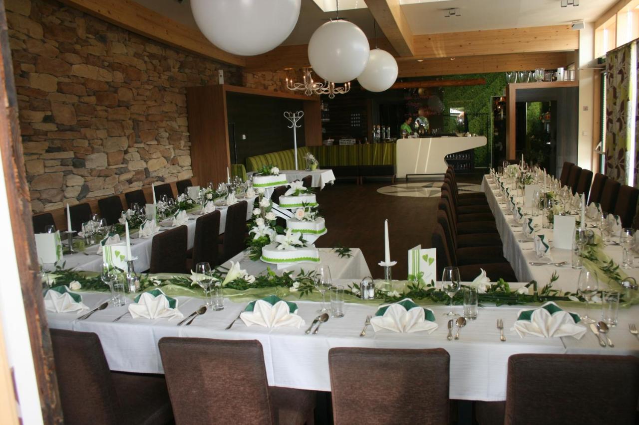 Restaurant Gaestehaus Seiger Sankt Lorenzen bei Knittelfeld Dış mekan fotoğraf